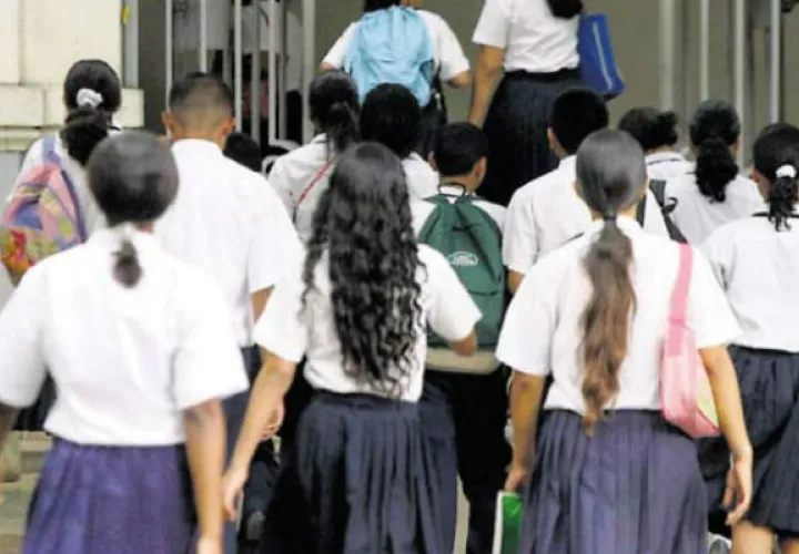 estudiantes_en_panama_2_0.jpg