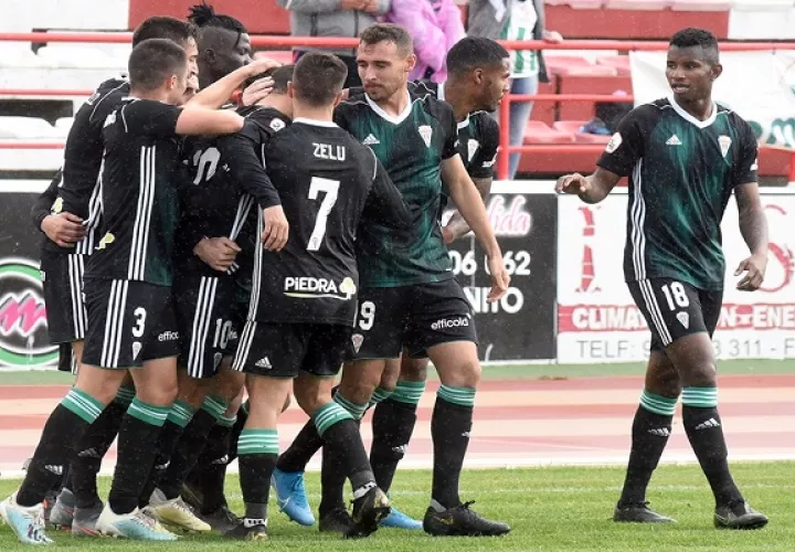 Fidel Escobar (der.) Foto:@Cordobacfsad ·