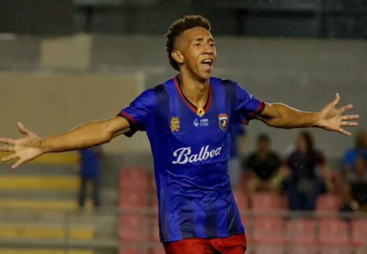 Jonathan Ceceña, jugador de Plaza Amador Foto Fepafut