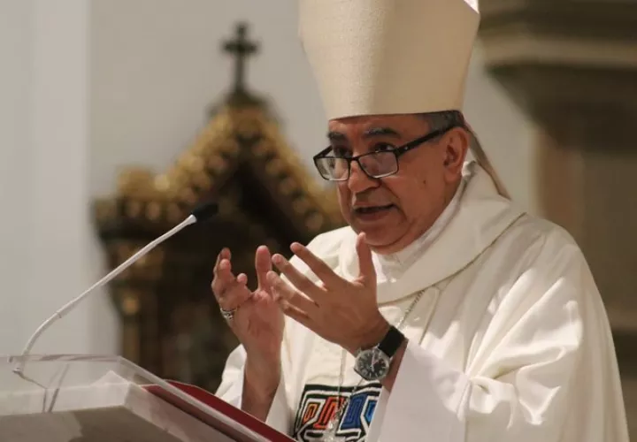 El arzobispo metropolitano, monseñor José Domingo Ulloa, envió un mensaje a las madres en su día. 