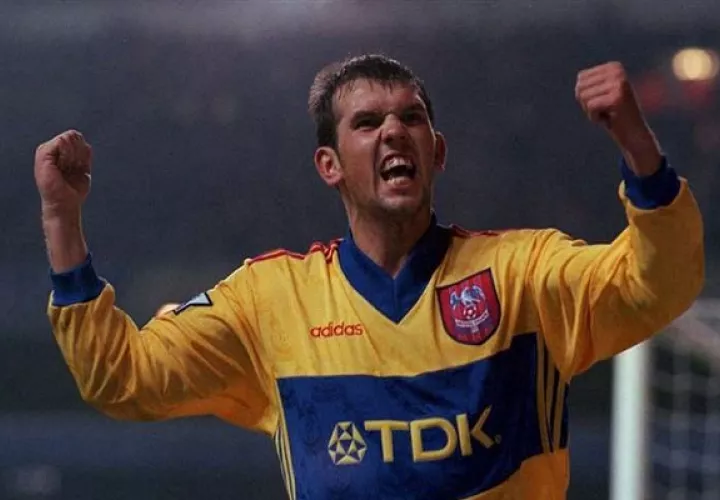 Neil Shipperley cuando era jugador activo.