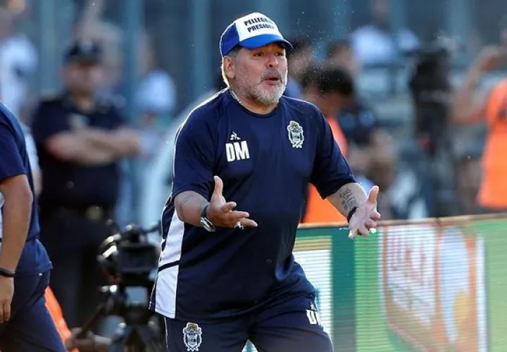 Maradona vuelve a estar bajo la lupa.