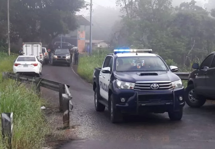 Al lugar llego una ambulancia del 911, pero los paramédicos dictaminaron el deceso de la mujer. Foto: Diómedes Sánchez S.