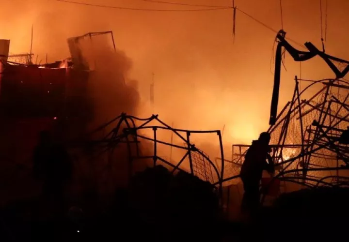 Vista general de los daños ocasionados por un incendio en el popular mercado de La Merced del centro de la Ciudad de México, (México).. FOTO/EFE