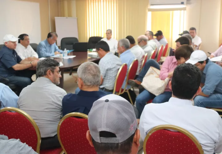 El ministro del MIDA, Augusto Valderrama destacó que ya son cinco meses que no ha entrado ni un quintal de arroz importado.