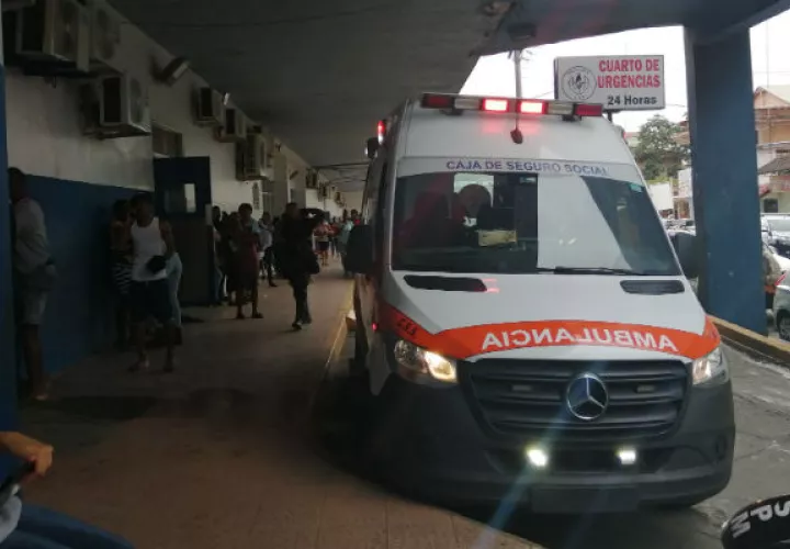 Los baleados fueron auxiliados y llevados a urgencias de la Policlínica de Sabanitas. Foto: Diómedes Sánchez S. 