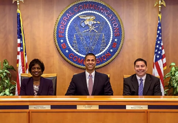 La Comisión Federal de Comunicaciones (FCC, por su sigla en inglés)  votó a favor de prohibir que las empresas estadounidenses de telecomunicaciones usen subsidios federales para comprar equipo de Huawei. Foto: Cortesía.