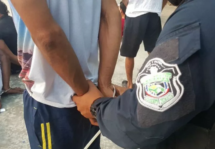 Los miembros de la pandilla "Los Cochos" han sido señalados por homicidio, robo y venta de drogas.