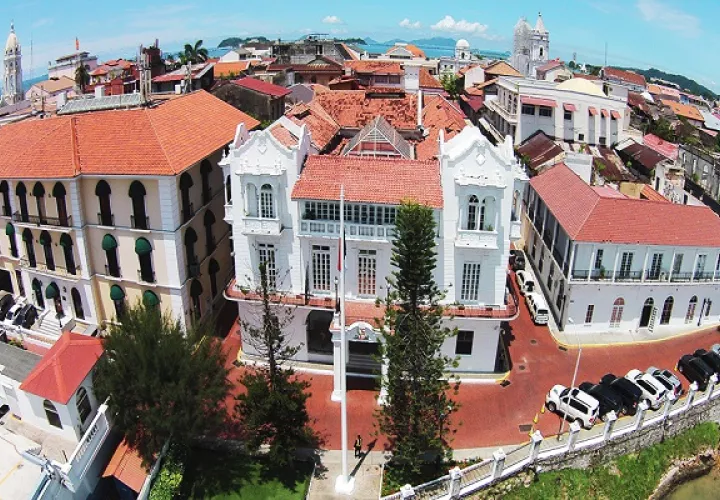 El contrato para la restauración de varias áreas de la presidencia es por 2.1 millones de dólares. Foto: Panamá América.