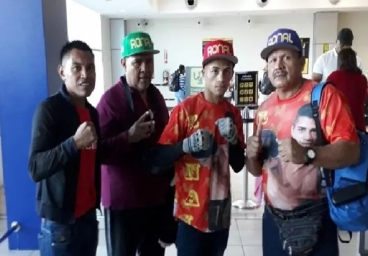Ronal Batista y su equipo de trabajo. 