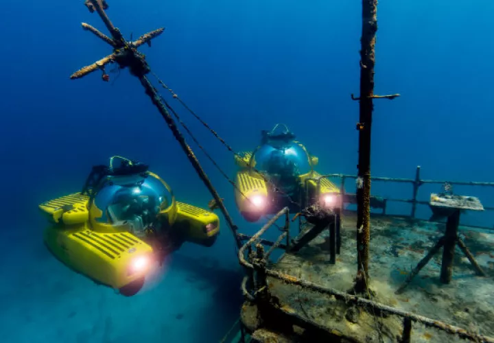 Se usaron submarinos burbuja de Triton para observar un naufragio en las Bahamas en el 2017. Foto/ Nick Verola/Triton.