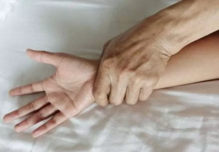 En aquella vivienda en Penonomé solo se encontraban la mujer y su pequeña hija. Esto abrió la puerta para que el delincuente atacara. Foto Ilustrativa