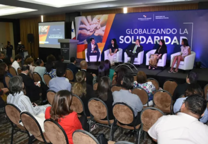 El evento incluyó la presentación del panel “Aporte del voluntariado como herramienta para la integración Social”. Foto: Cortesía. 