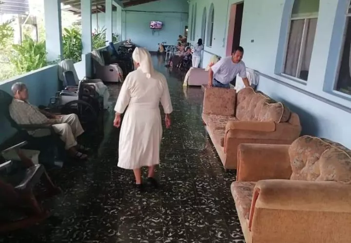 Los adultos mayores requieren de mayor protección para evitar los abusos en su contra.