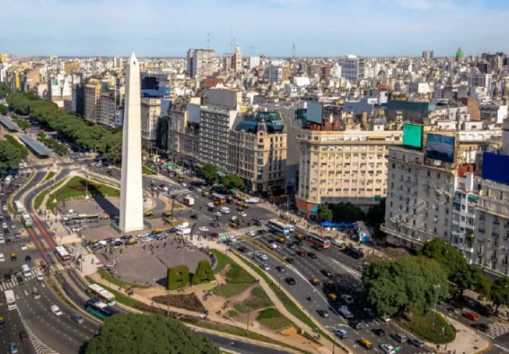La crisis económica que atraviesa Argentina ha deteriorado el poder adquisitivo de los salarios del personal del sector público. Foto: Cortesía.