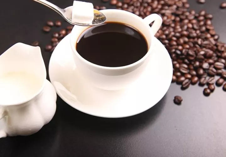 Detrás de esta deliciosa taza de café hay un trabajo de algún dedicado barista. En el Panama Coffee Festival, en el American Trade Hotel el viernes 17 y sábado 18 podrán ver cómo preparan café los baristas.Foto: Pixabay 