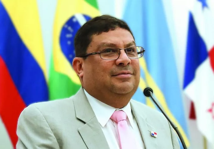 Carlos Aguilar, instó a los representantes de los patronatos a que se restablezcan las conversaciones para alcanzar beneficios para todos.