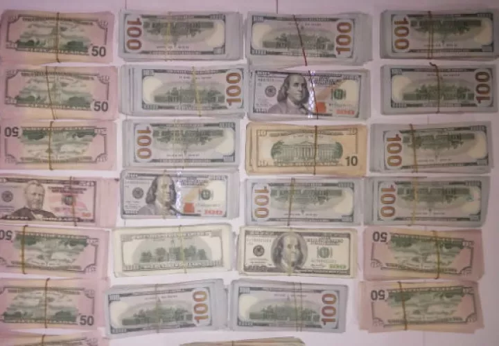 El dinero fue decomisado.