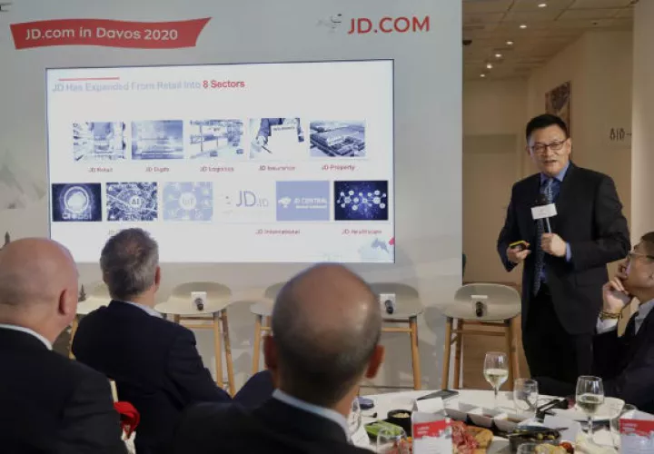 La empresa JD.com tiene interés de explorar las opciones de convertir a Panamá en su centro de operaciones logísticas.