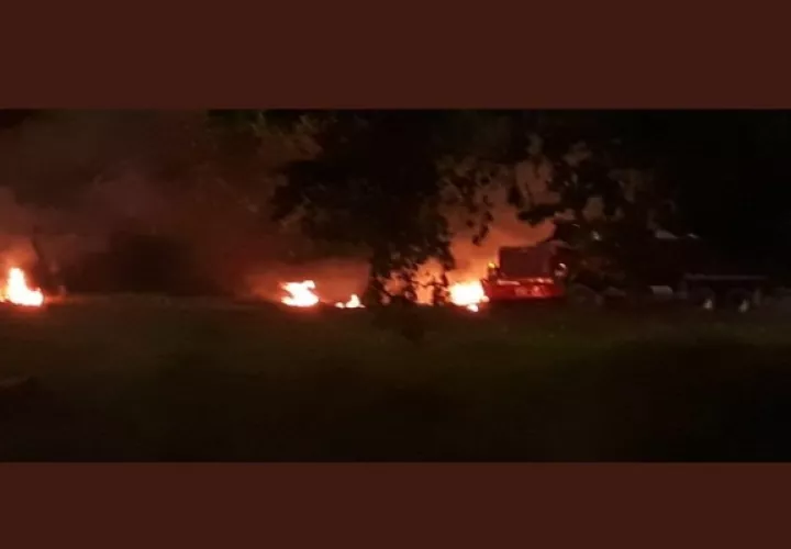 De acuerdo con testigos, se trataron de detonaciones sucesivas. Las autoridades hicieron presencia inmediata en el sitio y acordonaron la zona con el fin de establecer las primeras hipótesis.