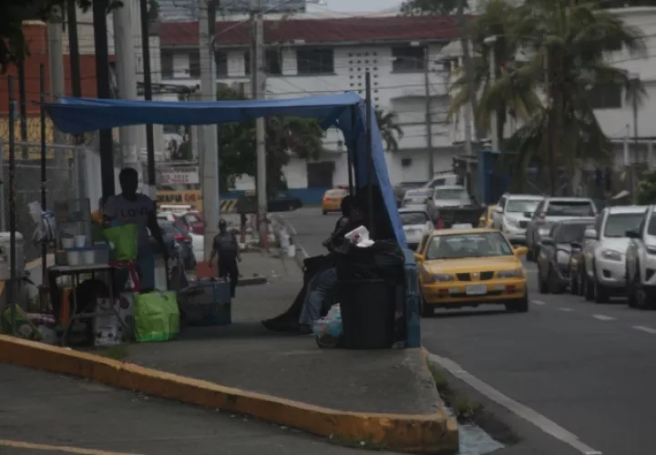 Hay  716 mil 113 empleos informales en el país hasta agosto de 2019, según datos de la Contraloría General de la República. Víctor Arosemena