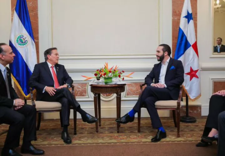 Laurentino Cortizo debe regresar esta misma noche según la Secretaría de Comunicación del Estado. Foto: Laurentino Cortizo y Nayib Bukele.