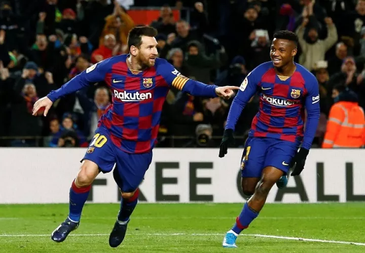 Messi le dio los tres puntos al Barcelona.