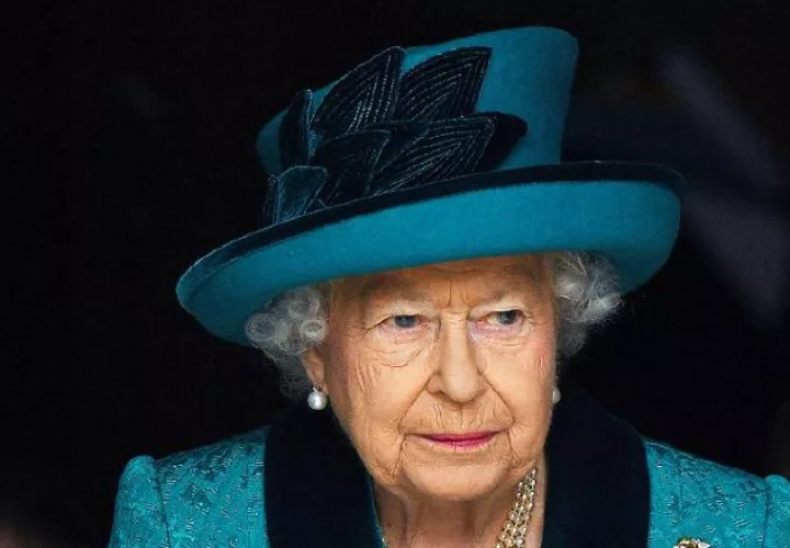 Reina Isabel.