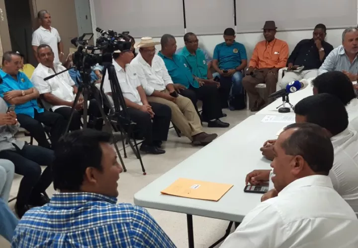 Amenazan con paralizar el servicio si se discute en primer debate. Archivo