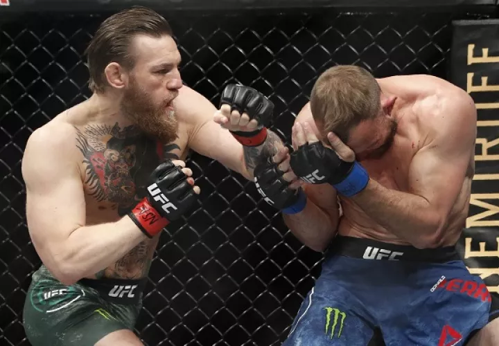 McGregor salió de tres años de inactividad.