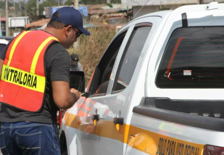 Información que no sea anunciada previamente en el Sistema Electrónico de Contrataciones Públicas “Panamá Compra”, es falsa.