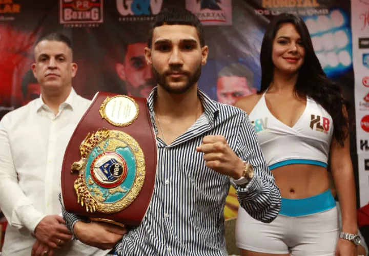 Wilfredo 'Bimbito' Méndez durante la presentación de su combate en Panamá. Foto Anayansi Gamez