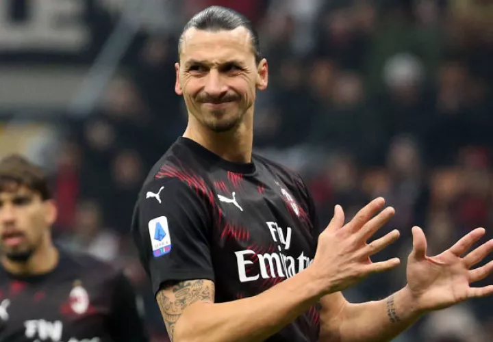 Zlatan Ibrahimovic firmó por el AC Milan Foto EFE