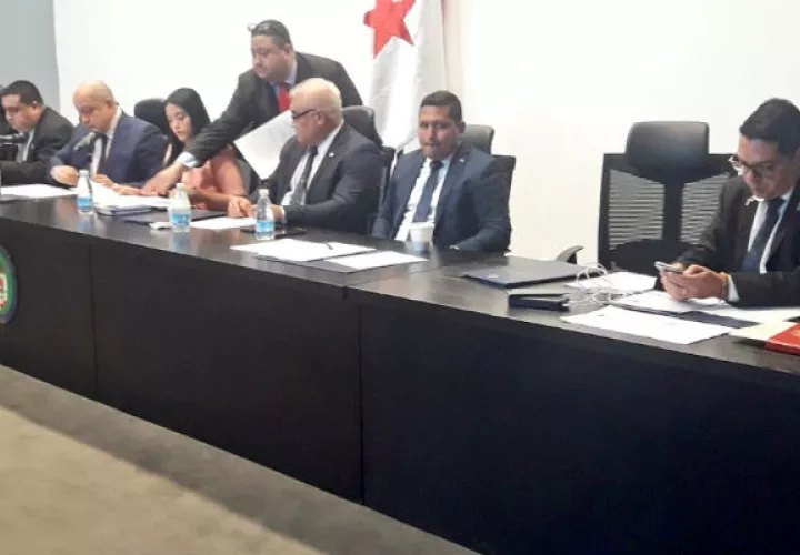 Comisión de Trabajo, Salud y Desarrollo Social.