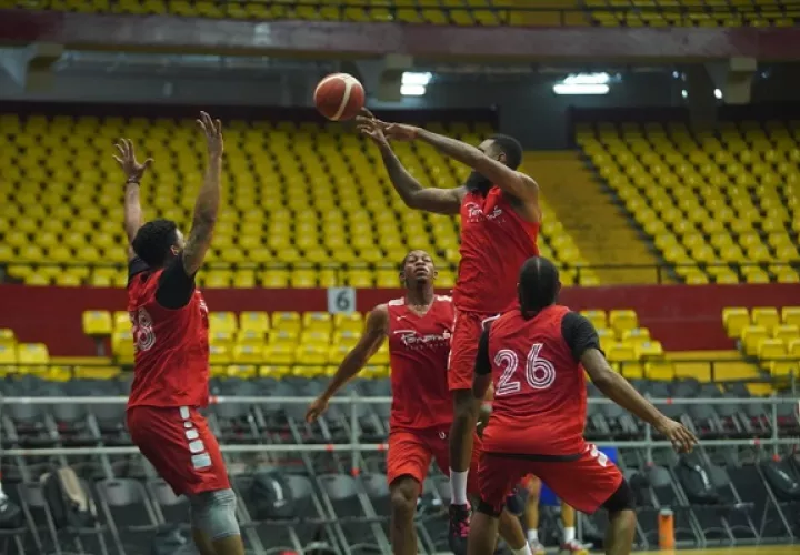 Jugadores de Panamá en los entrenamientos en la arena Roberto Durán. Foto@Fepaba