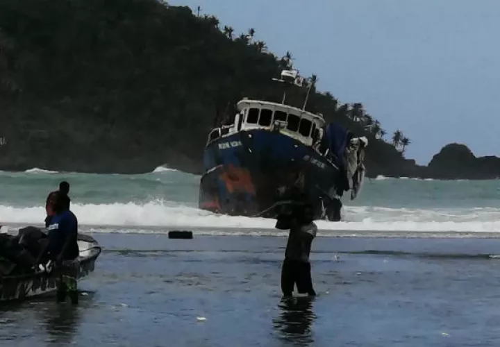El barco había zarpado de Cristóbal con destino a Colombia. Foto: Diómedes Sánchez. 