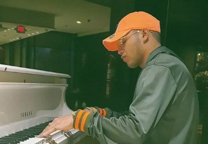 El Boza firmó en 2019 un contrato con Sony Music. Foto: Instagram.