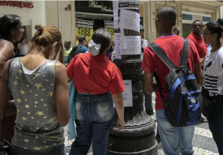 4,6 millones de personas desistieron de bucar un empleo. EFE