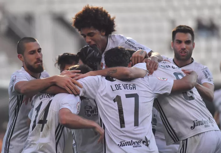 Carrasquilla festeja con Cartagena. Foto:@FCCartagena_efs