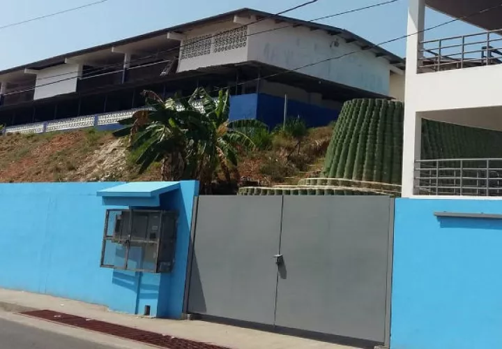 El plantel ha sido frecuentado por los antisociales. Foto: Diómedes Sánchez S.