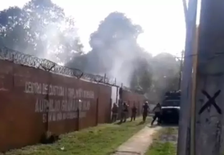 Ante este hecho se ha reforzado la seguridad en el lugar y se busca identificar a los internos que participaron  el conato de incendio. Foto/ Mayra Madrid