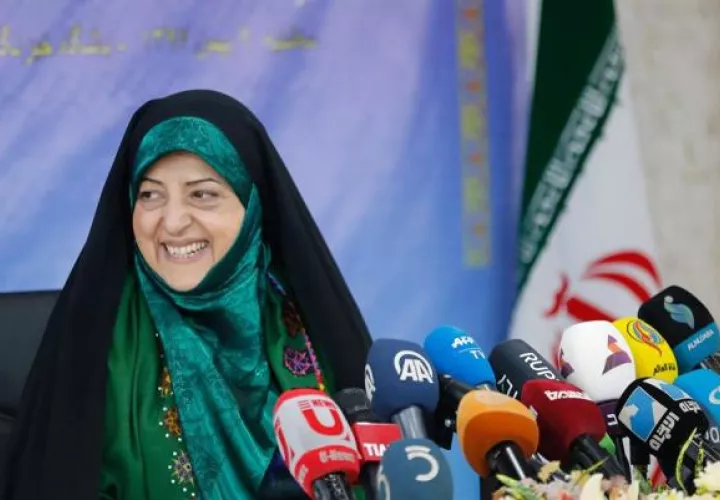 La  vicepresidenta para Asuntos de la Mujer y de la Familia de Irán, Masumeh Ebtekar,   es una destacada responsable iraní que anteriormente ocupó la vicepresidencia de Medio Ambiente. FOTO/EFE