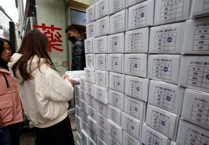 Desde hace dos meses el coronavirus azota China y aún se busca la cura o los tratamientos necesarios para contener la enfermedad. 
