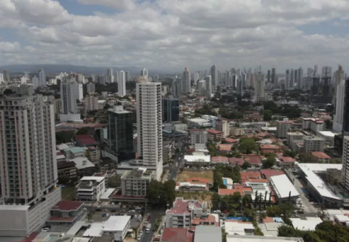 Panamá crece, pero a un menor ritmo que en años anteriores.
