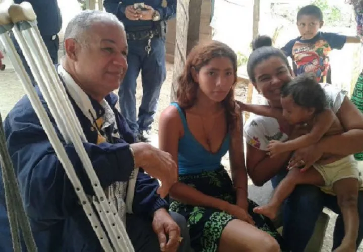 Grifina López, residente en la comarca Wargandí,  es la joven que cuenta con algunos rasgos de la desaparecida niña Mónica Serrano. Foto: Archivo