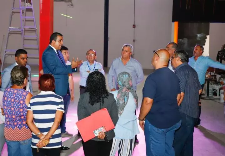 Omar Montilla, viceministro de Comercio Interior e Industrias, explicó que los propietarios de dicho local deben cumplir aún con una serie de requisitos, y que, según lo expuesto en los documentos preliminares, se trata de una discoteca y no de un ‘night club’ como se especula. Foto/Eric Montenegro