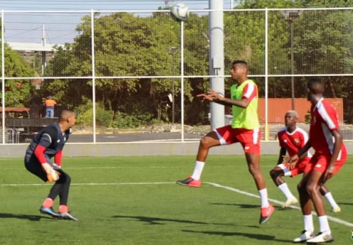 Carlos Small fue convocado contra Nicaragua. Foto:Fepafut