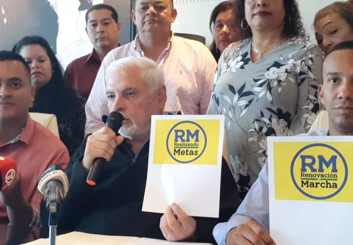 El expresidente Ricardo Martinelli confía en que el partido lo van a inscribir en un día.