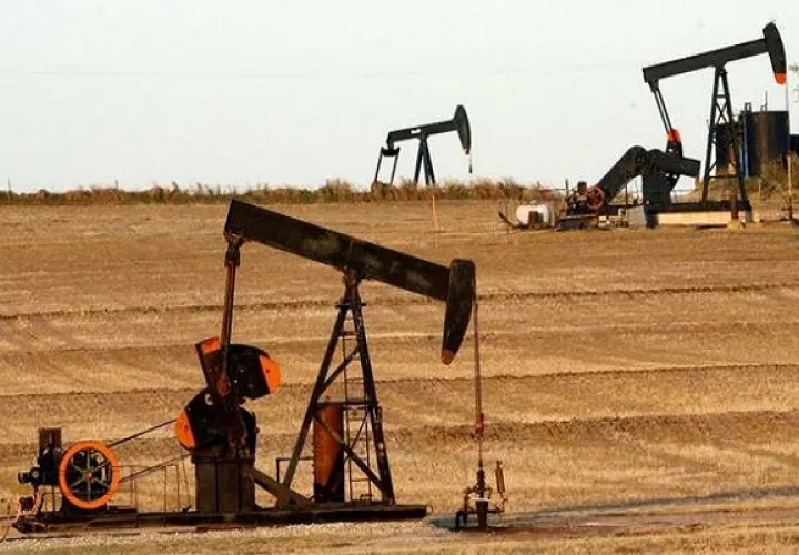 El precio del petróleo intermedio de Texas (WTI) cerró este lunes con una caída del 3.65%.