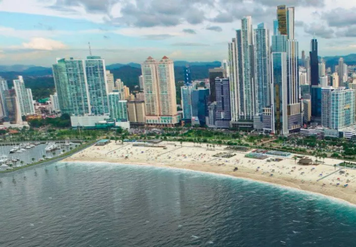 La obra de playas en la ciudad de Panamá, que es el proyecto principal del alcalde capitalino José Luis Fábrega, tendrá un costo de 120 millones de dólares.